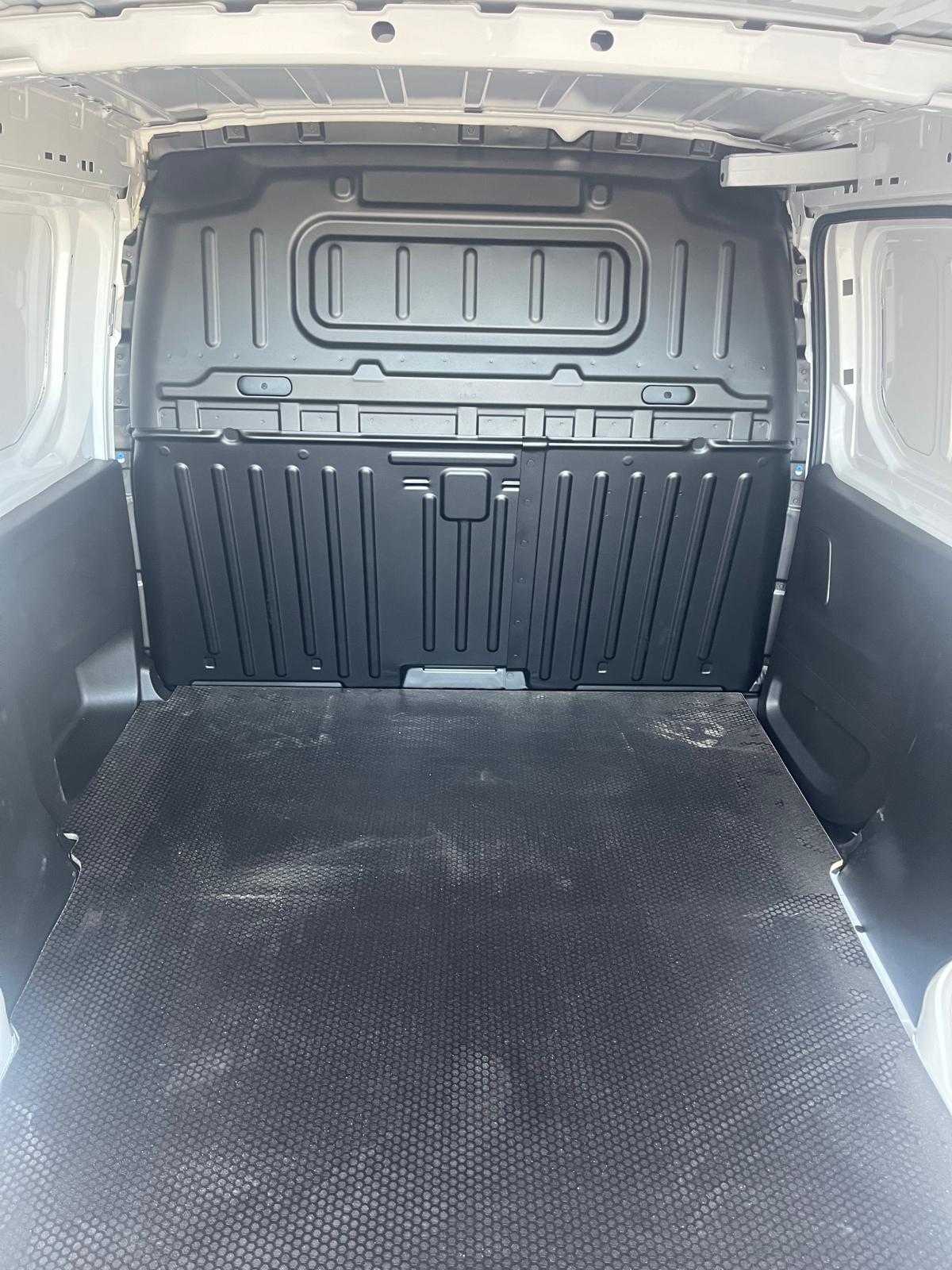 Furgoneta Fiat Doblo - Imagen 7